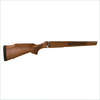 HOWA M1500 valnötsskyttestock erbjuder hållbar gummirekylplatta, förinstallerade sling swivel studs och en elegant finish för en klassisk jaktupplevelse.